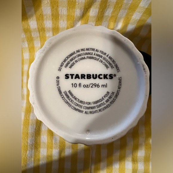 Starbucks ceramic cable knit sweater coffee mug w/lid, 2016, 10oz, white/green - Picture 6 of 7